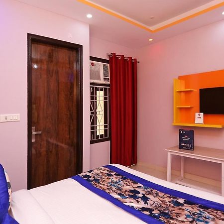 新德里 Oyo Rose Residency Near Dwarka Sector 9 Metro Station酒店 外观 照片