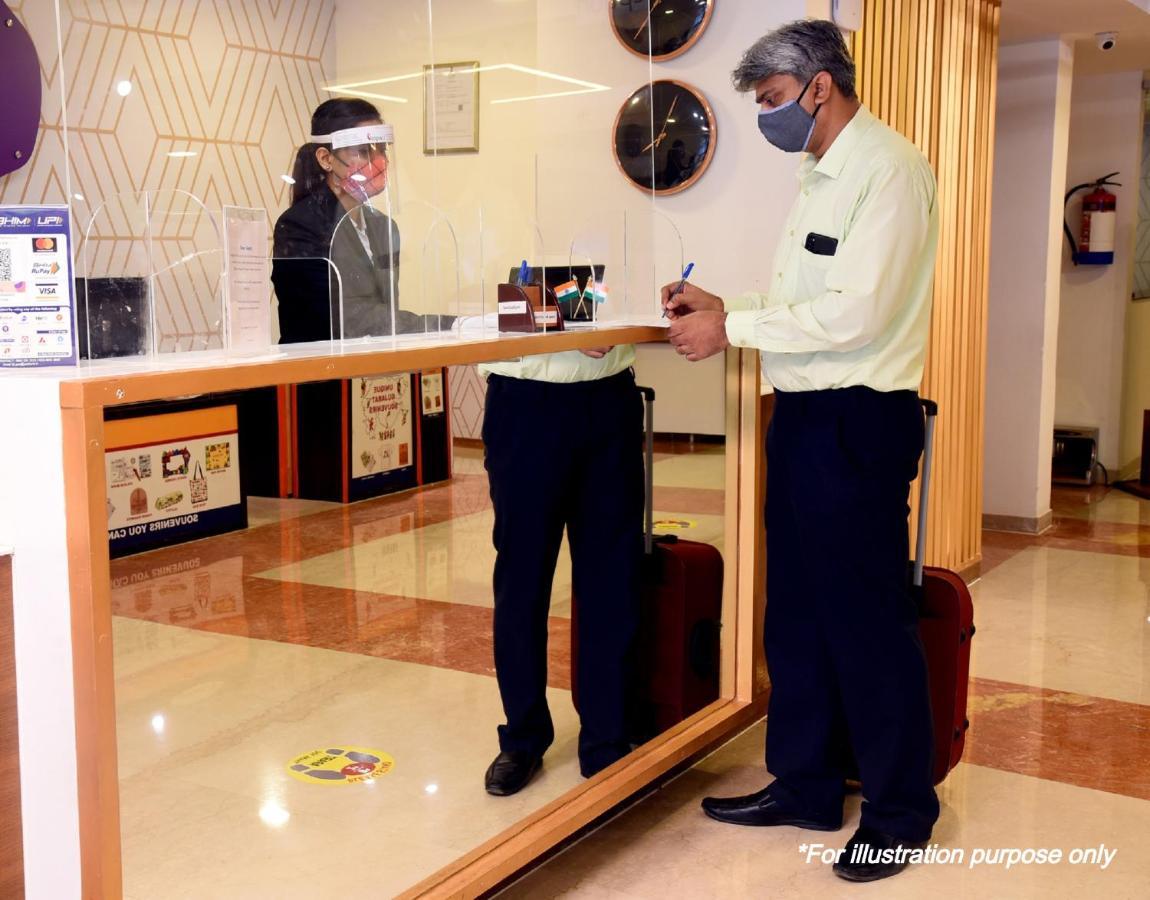 新德里 Oyo Rose Residency Near Dwarka Sector 9 Metro Station酒店 外观 照片