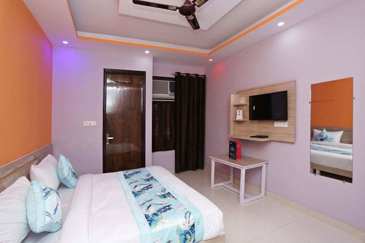 新德里 Oyo Rose Residency Near Dwarka Sector 9 Metro Station酒店 外观 照片